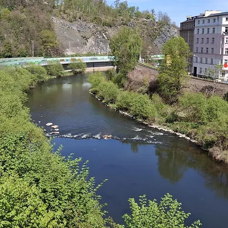 Riverside Apartman *